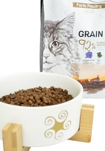 Bowl and pet food package Lenda Farm Poultry